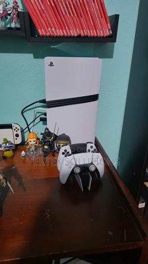 Play Station 5 Pro - thumbnail 2