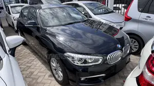 BMW 118i 2019 Black