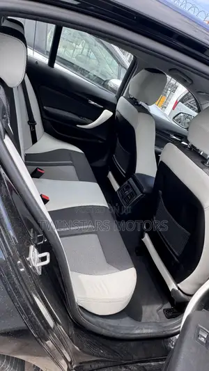 BMW 118i 2019 Black
