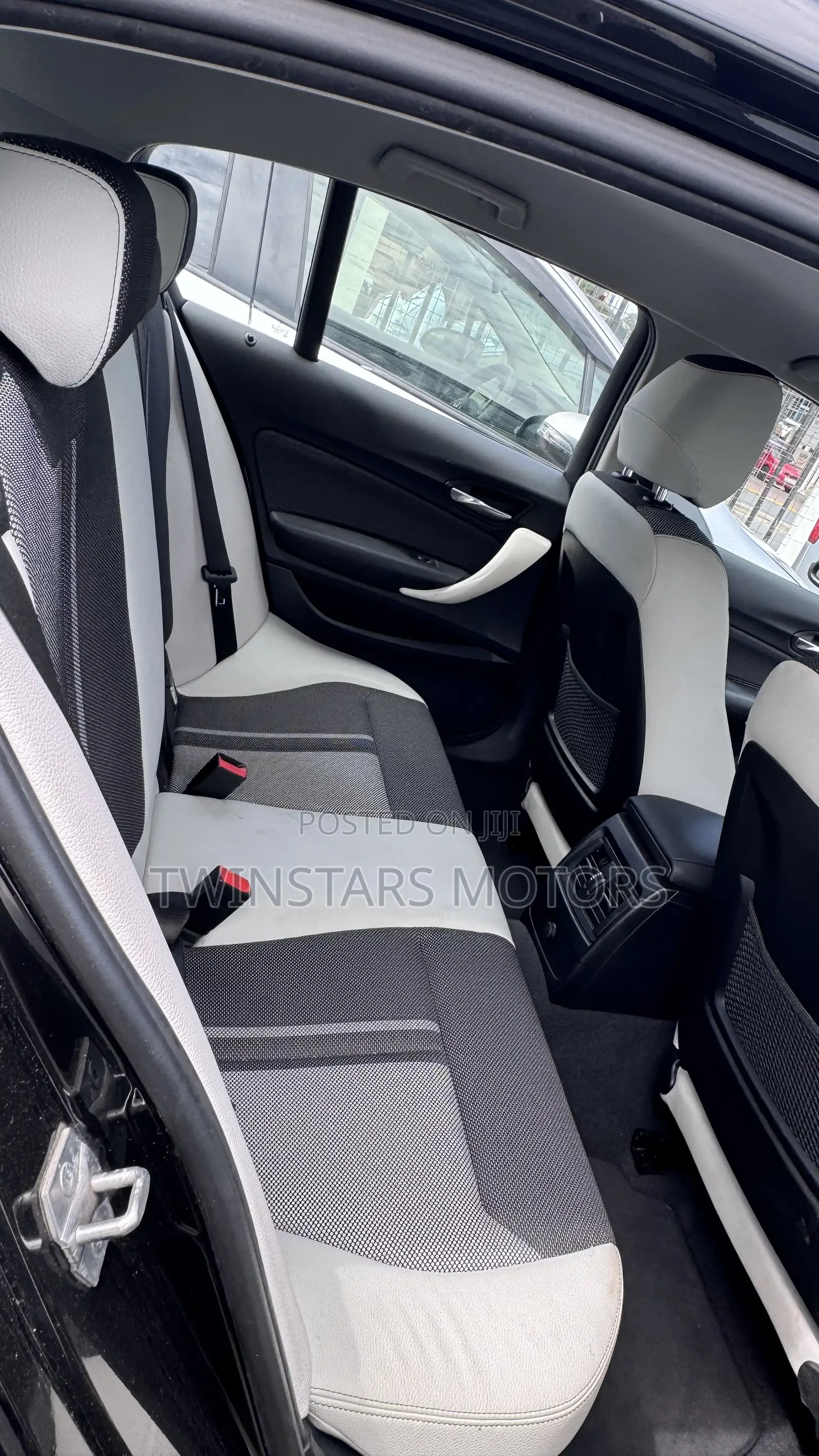 BMW 118i 2019 Black