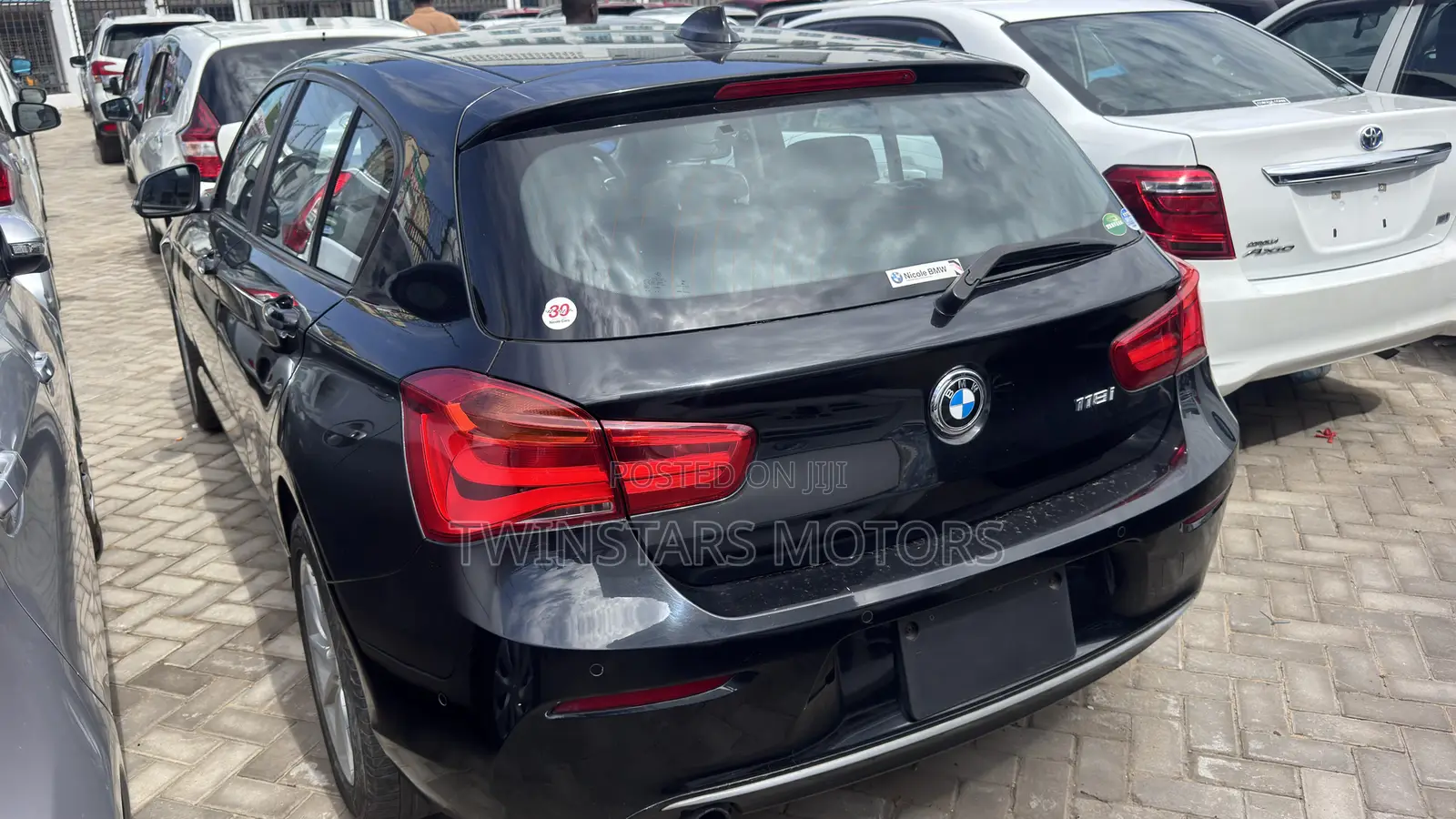 BMW 118i 2019 Black