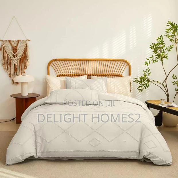 4pc Luxury Tufted New Design Duvet Covers_sk - thumbnail 2