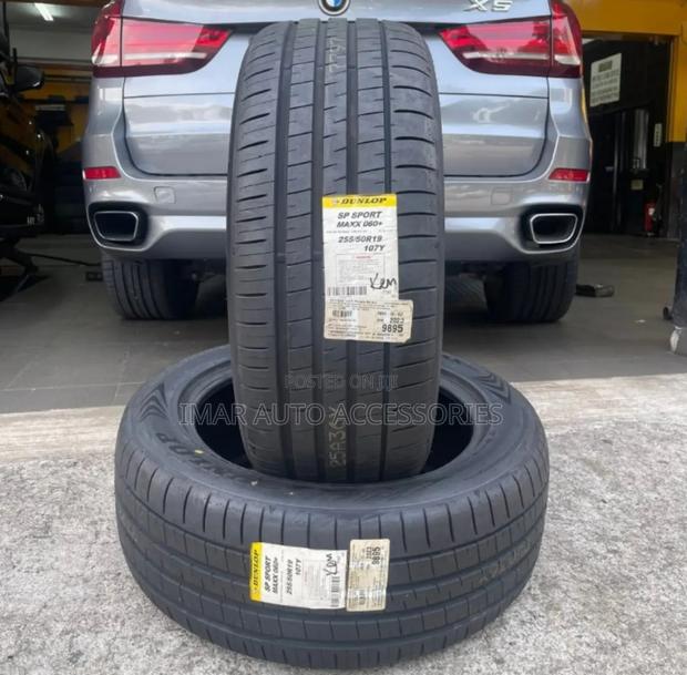 255/50r19 Dunlop Tyres | Reliable Grip High-Performance Driving - main view
