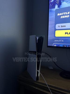 Play Station 5 Pro - thumbnail 2