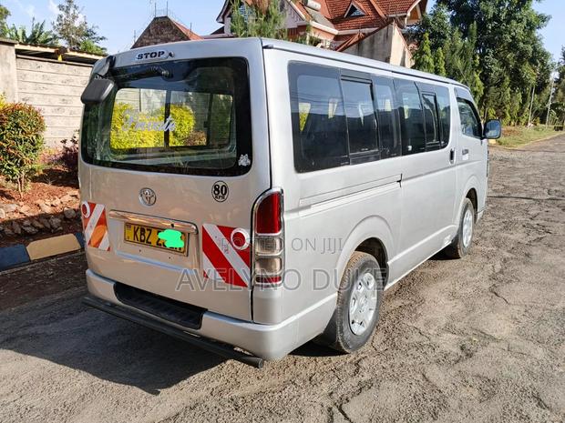 Toyota HiAce 2013 Silver - thumbnail 7