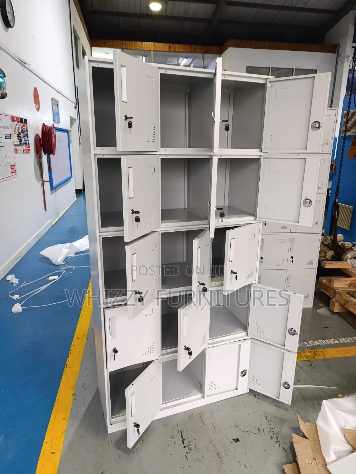 Fifteen Door File Cabinet , Staff Cabinet 15lockers Doors
