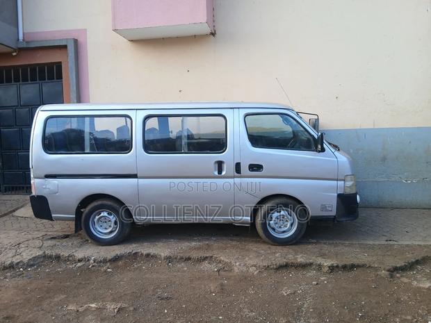 Nissan Caravan (Urvan) 2001 Grey - thumbnail 6