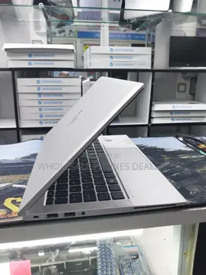Laptop HP EliteBook 830 G7 16GB Intel Core i7 SSD 256GB