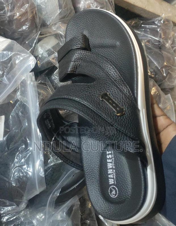 Wanwest Sandals - thumbnail 3