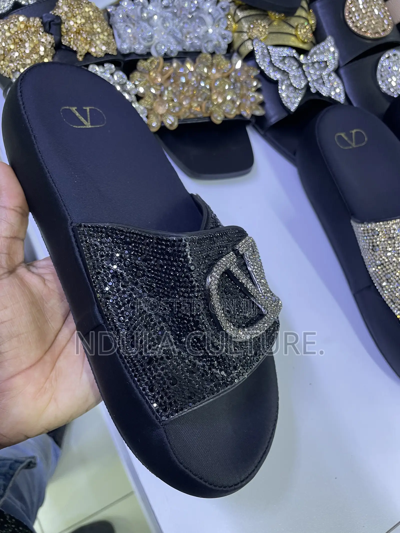 Valentino Garravani Ladies Slides
