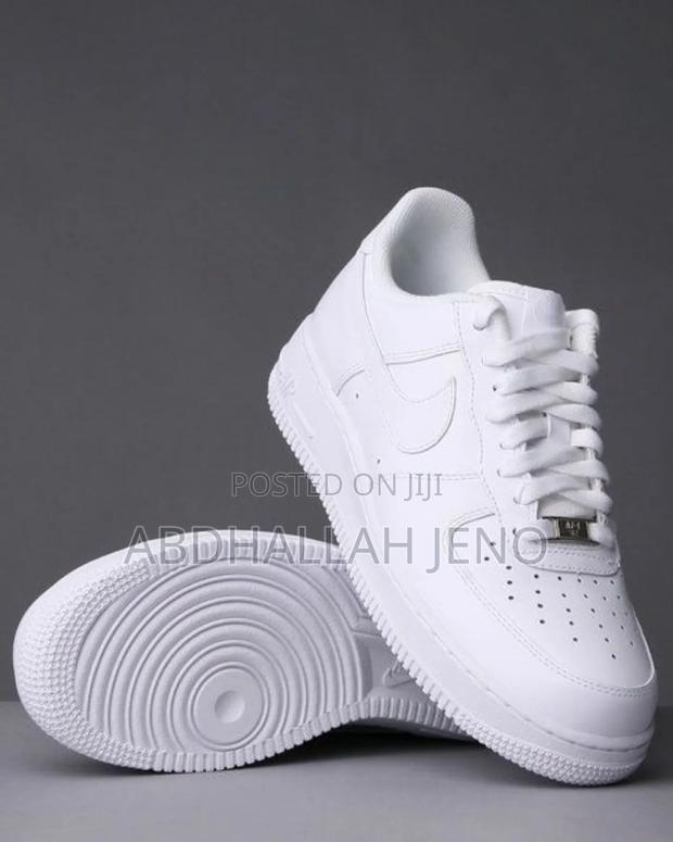 Air Force One Shoe on Offer. White and Black - thumbnail 4