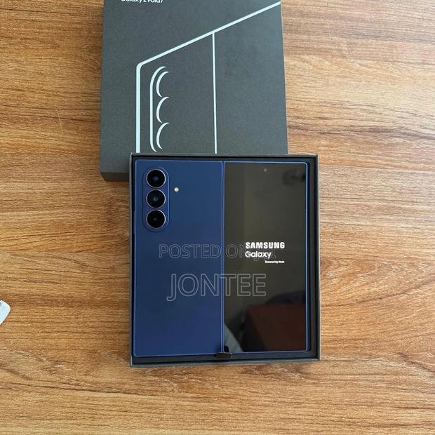 Samsung Galaxy Z Fold7 512 GB Blue - main view