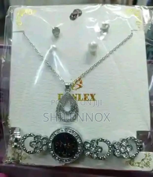 Elegant Classy Ladies Watch - thumbnail 4