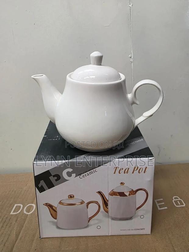 1 LTRS Ceramic Tea Pot