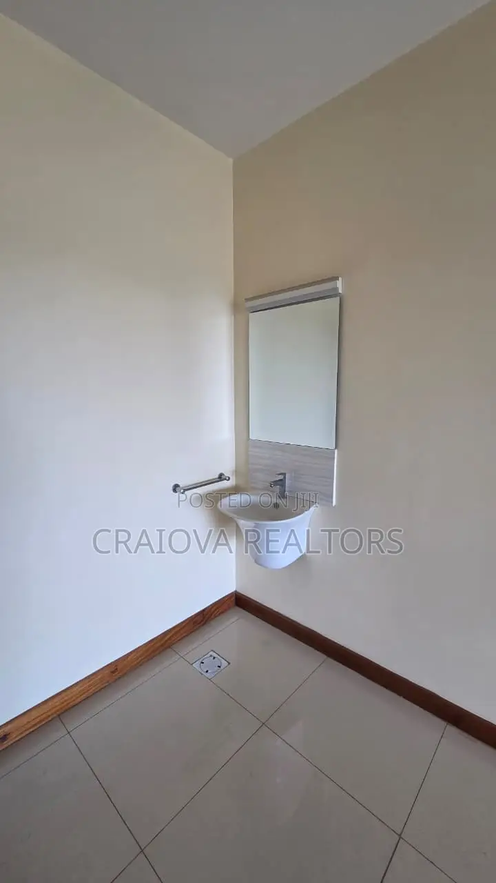4bdrm Apartment in Parklands/Highridge for rent