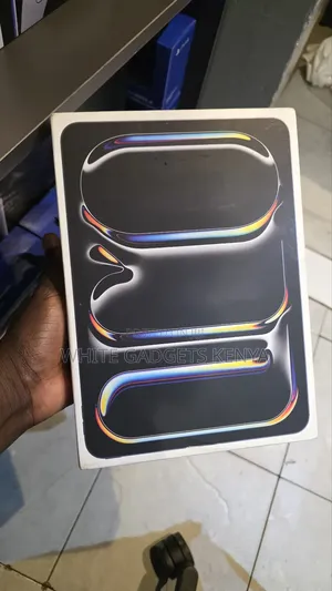 New Apple iPad Pro 11 (2025) 256 GB