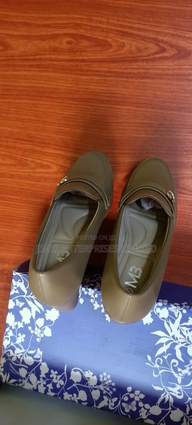 Ladies Shoes Available - thumbnail 2