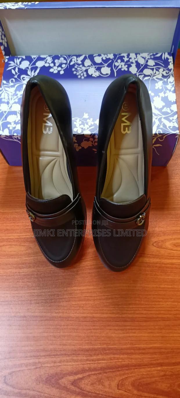 Ladies Shoes Available - thumbnail 5