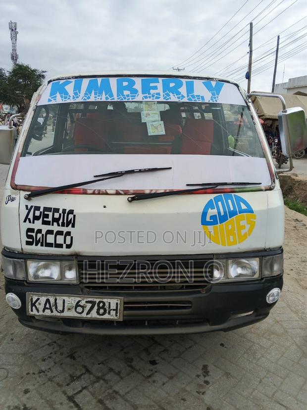 Nissan Caravan (Urvan) 1999 Blue - thumbnail 8