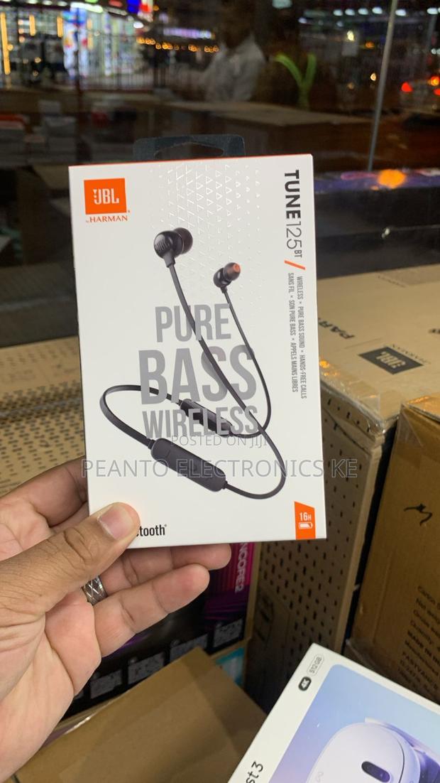 Jbltune 125bt Wireless in-Ear Headphones Bluetooth 5.0 Pure Bass Sound