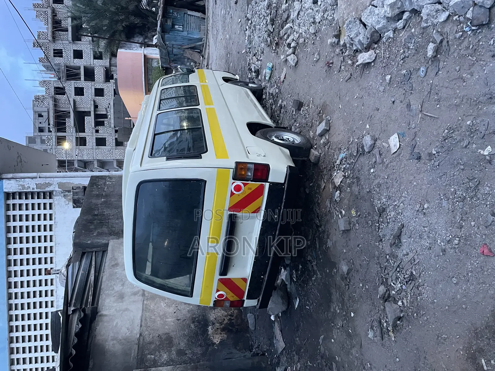 Nissan Caravan (Urvan) 2010