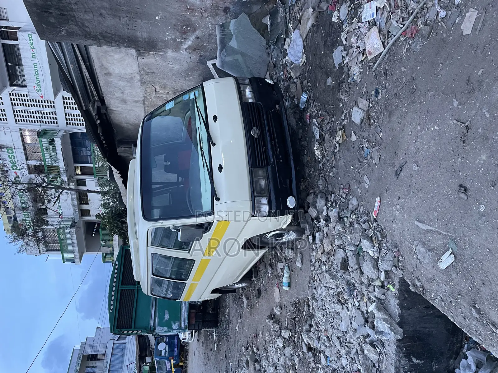 Nissan Caravan (Urvan) 2010