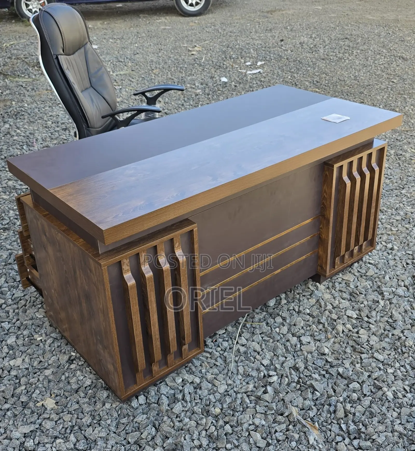 Office Executive Tables; Elegant Executive Office Computer Desk
