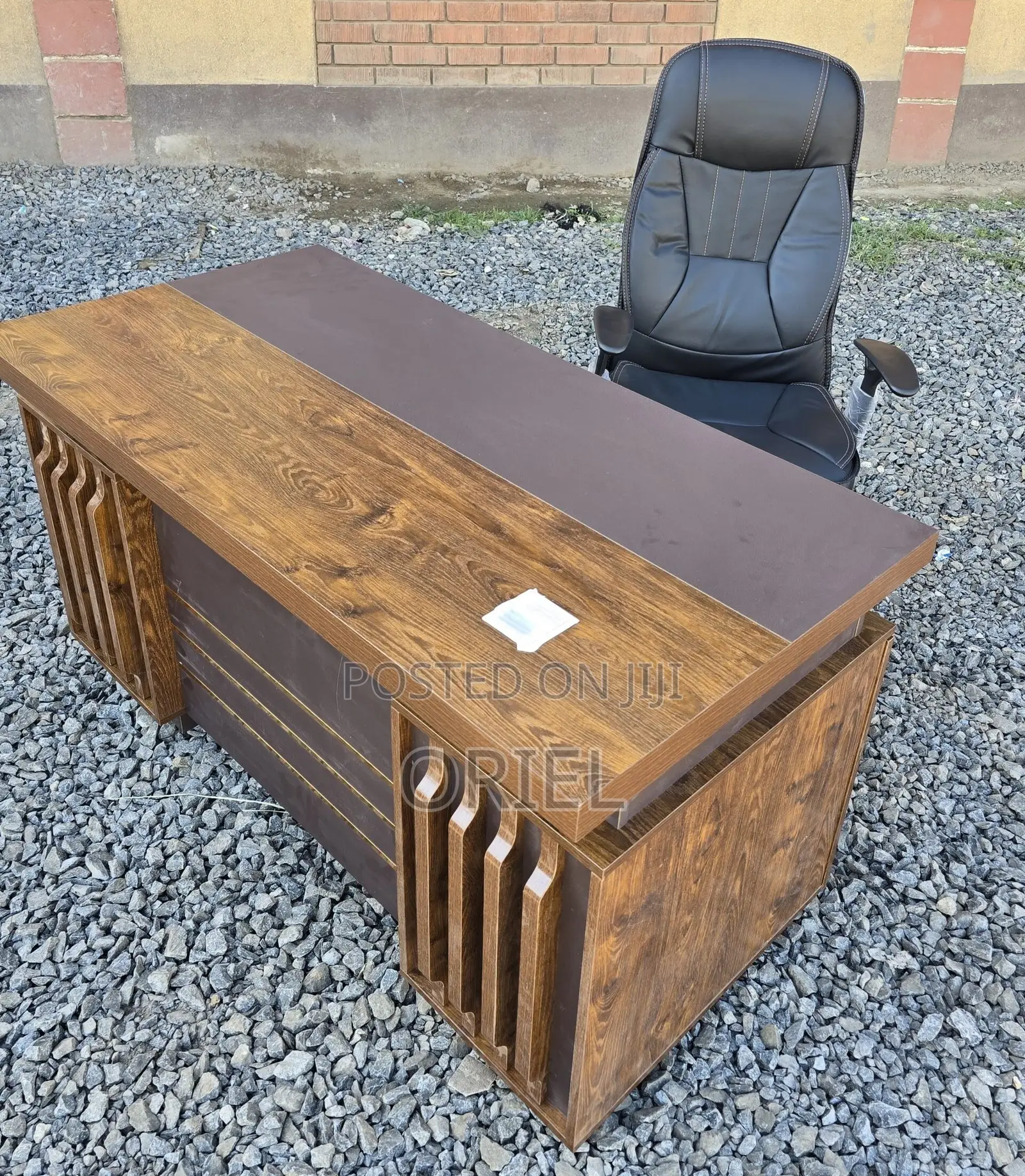 Office Executive Tables; Elegant Executive Office Computer Desk