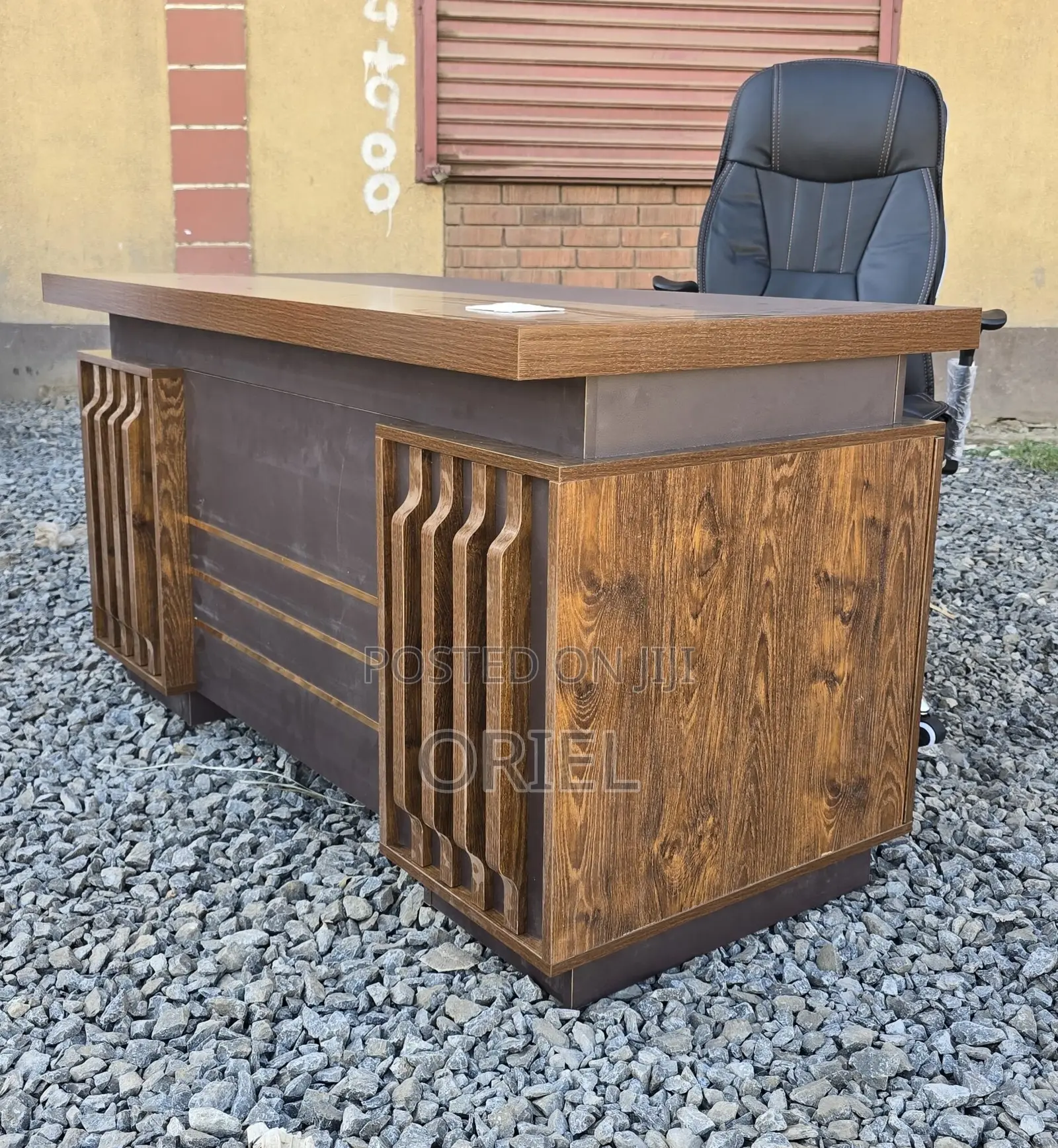 Office Executive Tables; Elegant Executive Office Computer Desk
