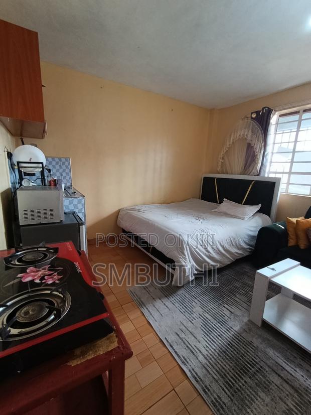 Studio Airbnb in Witeithie at 1500 Only - thumbnail 2