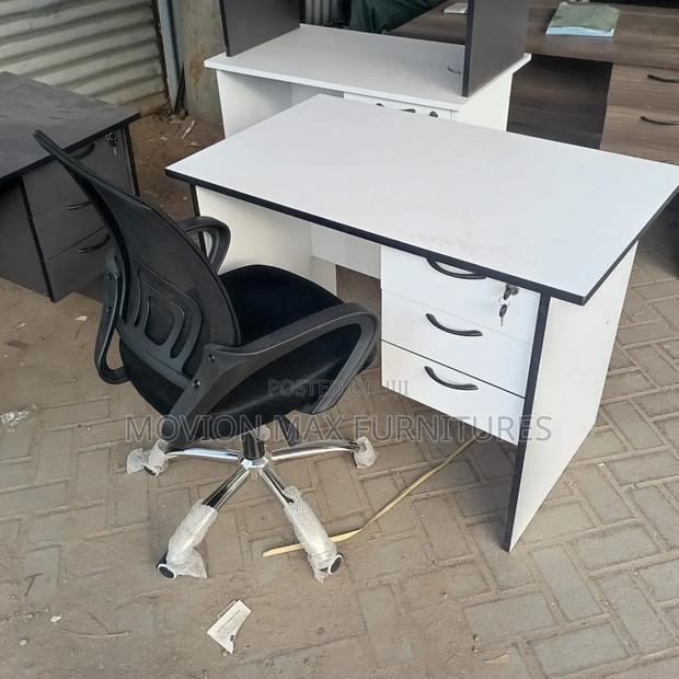 Study Set Office Chairs +Desk Table - main view