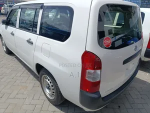 Toyota Succeed 2019 Pearl