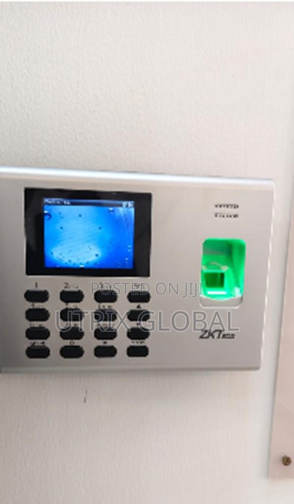 K40 Professional Staff Attendance Clock System - main view