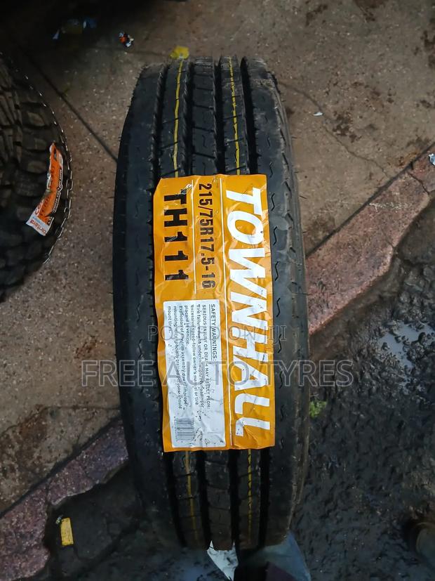 215/75r17.5 Townhall - main view