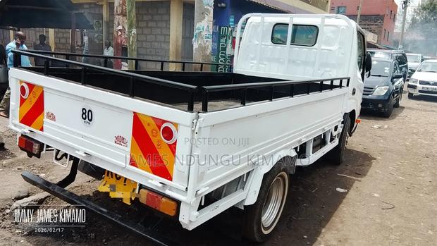 Toyota Dyna 2013 White - thumbnail 4