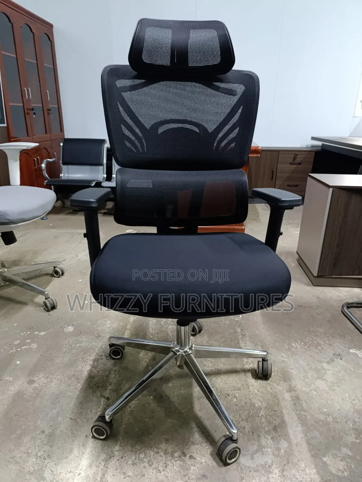 High-back Orthopaedic Office Chair