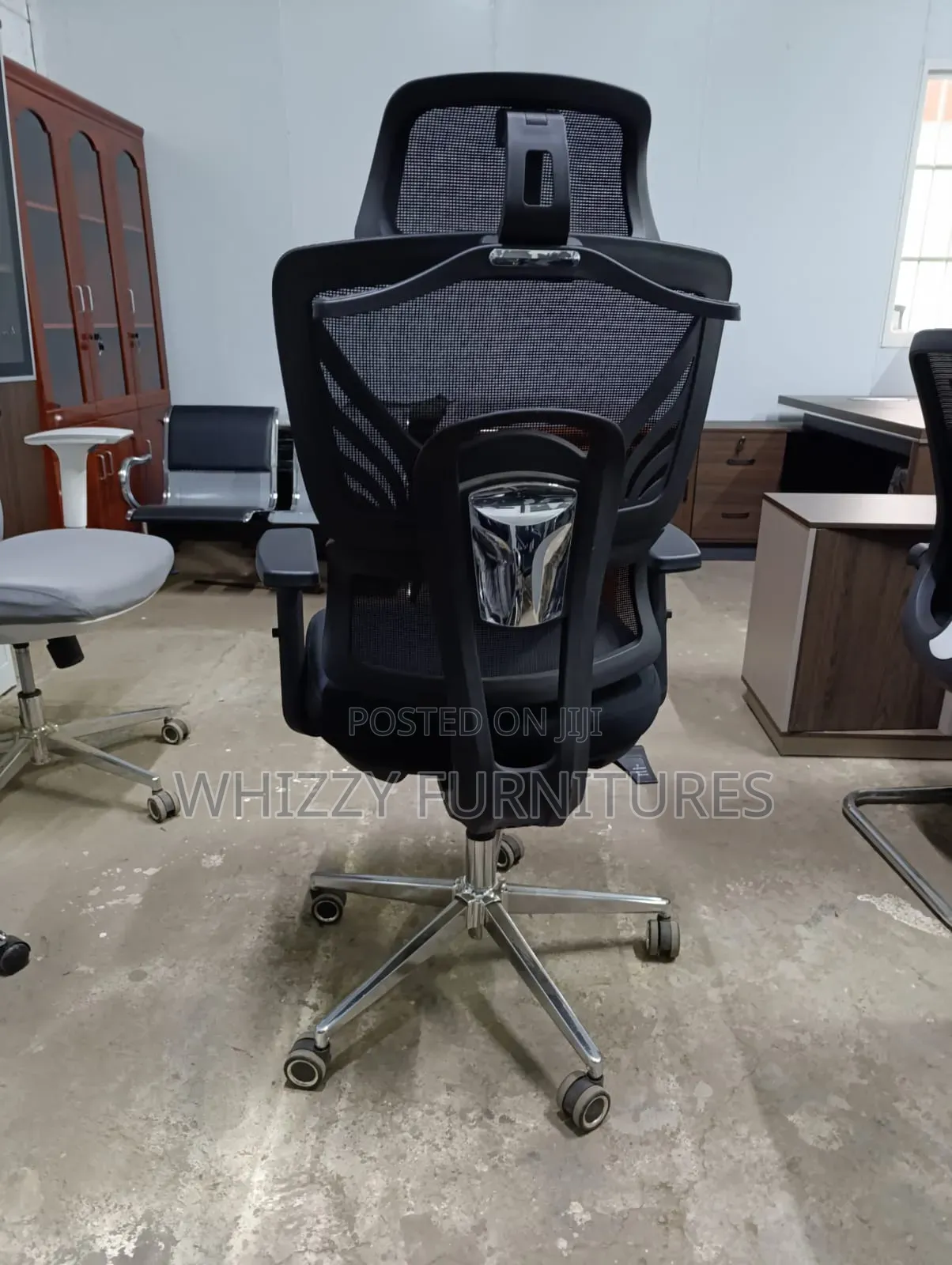 High-back Orthopaedic Office Chair