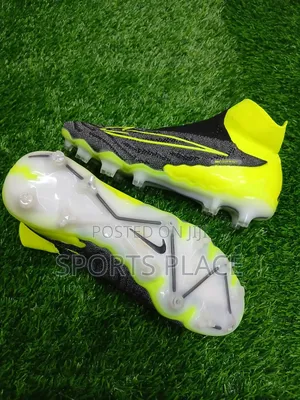 Nike Phantom Gx for Kids Soccer Boots