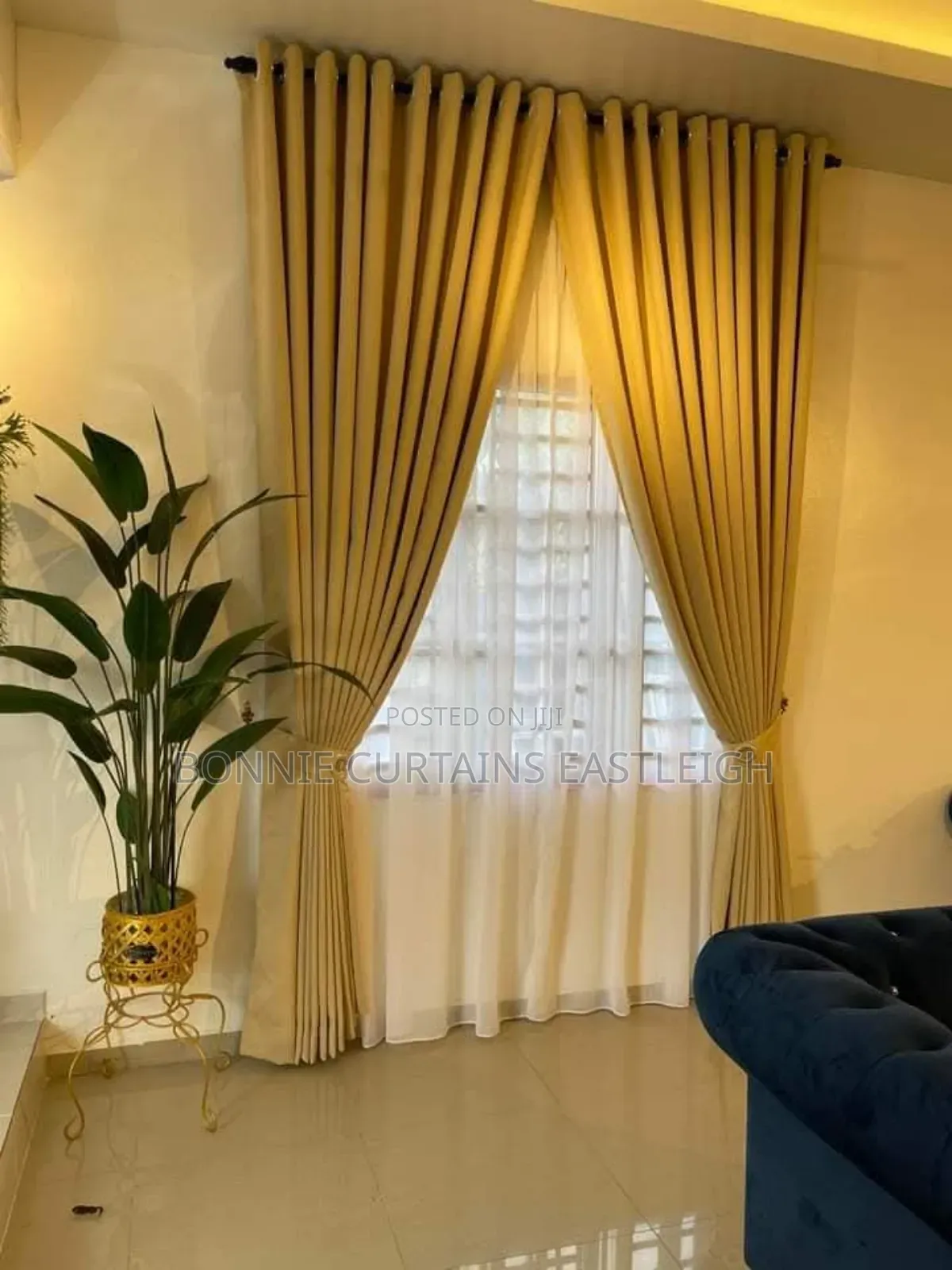 Off White Curtains Mixed With Gold for Dining Room