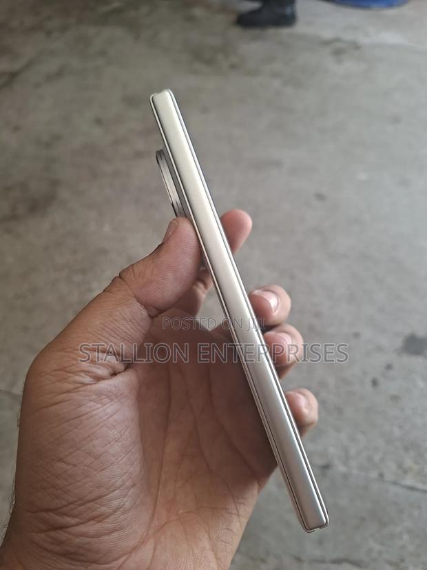 Vivo X Fold3 Pro 512 GB White - thumbnail 6