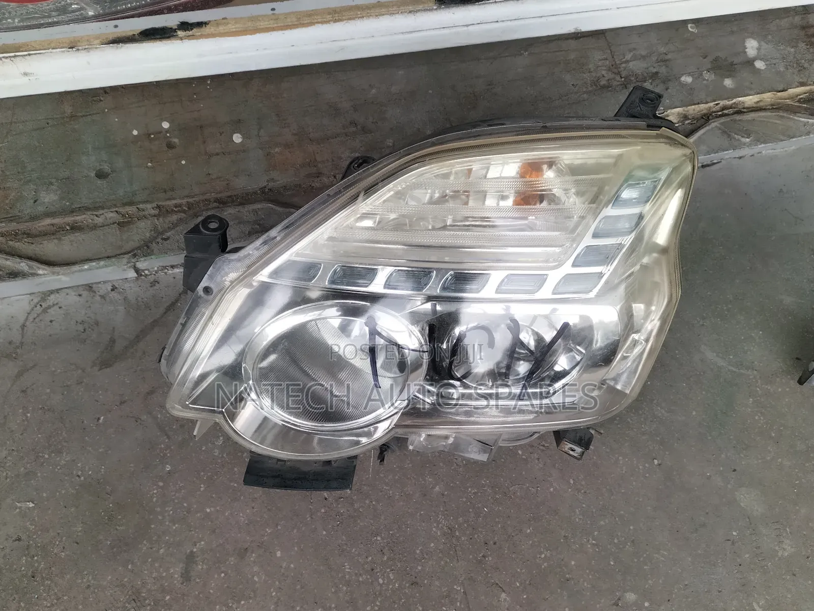 Nissan Extrail 2014 Headlight Zenon