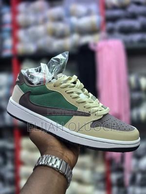 Air Jordan 1 Low X Travis Scott Sp 'medium Olive' Sneakers. - thumbnail 2