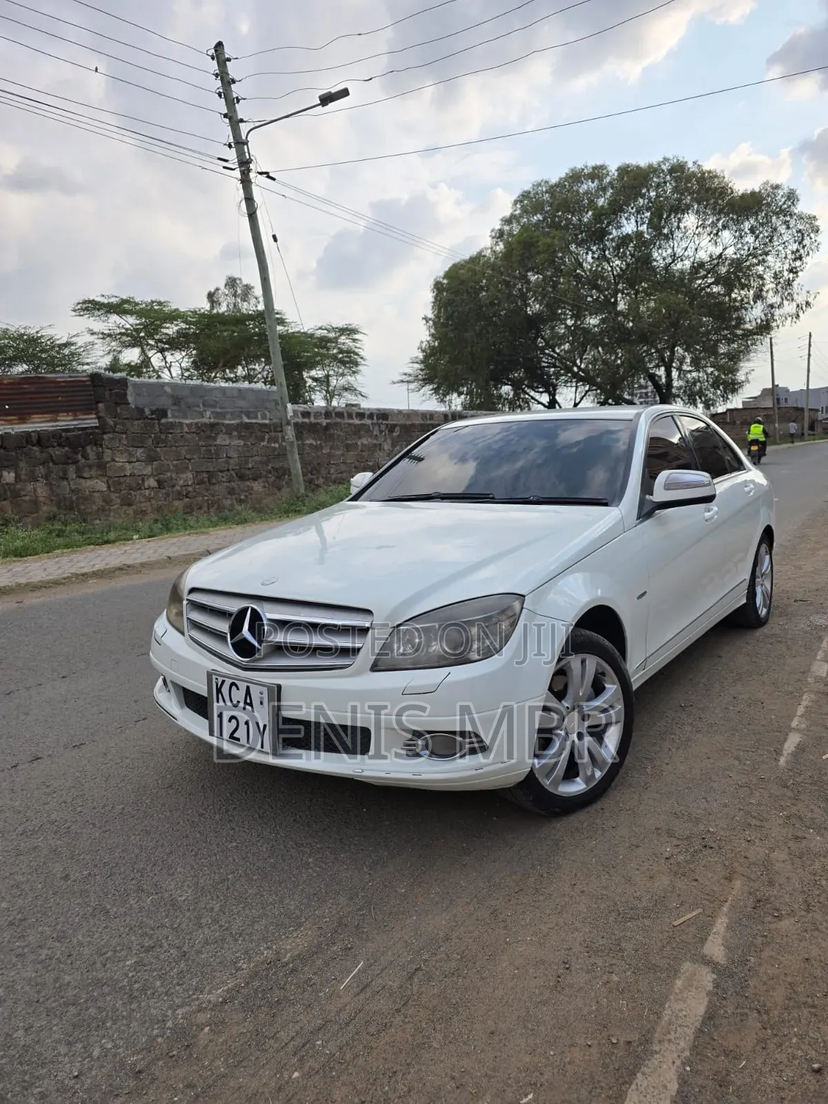 Mercedes-Benz C200 2009 White