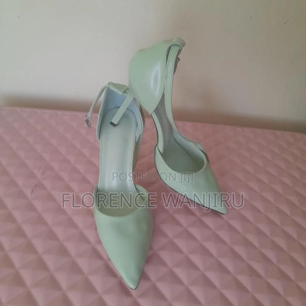 Ladies Shoes - thumbnail 8