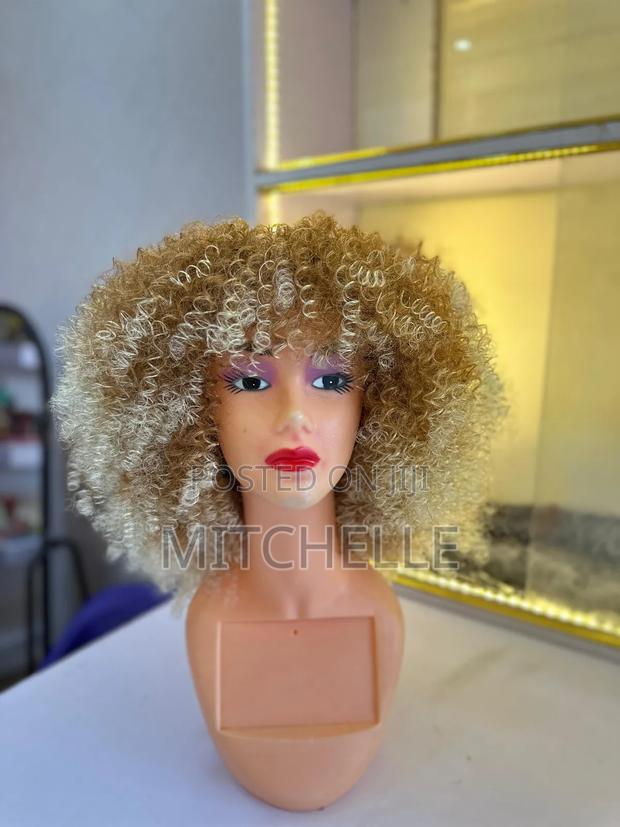 Fluffy Wig - thumbnail 3