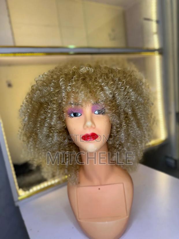 Fluffy Wig - thumbnail 5