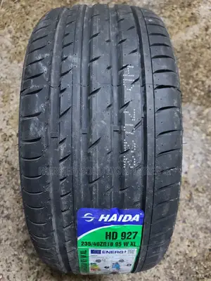 235/40r18 Haida Tyres 95w X/L Hd-927
