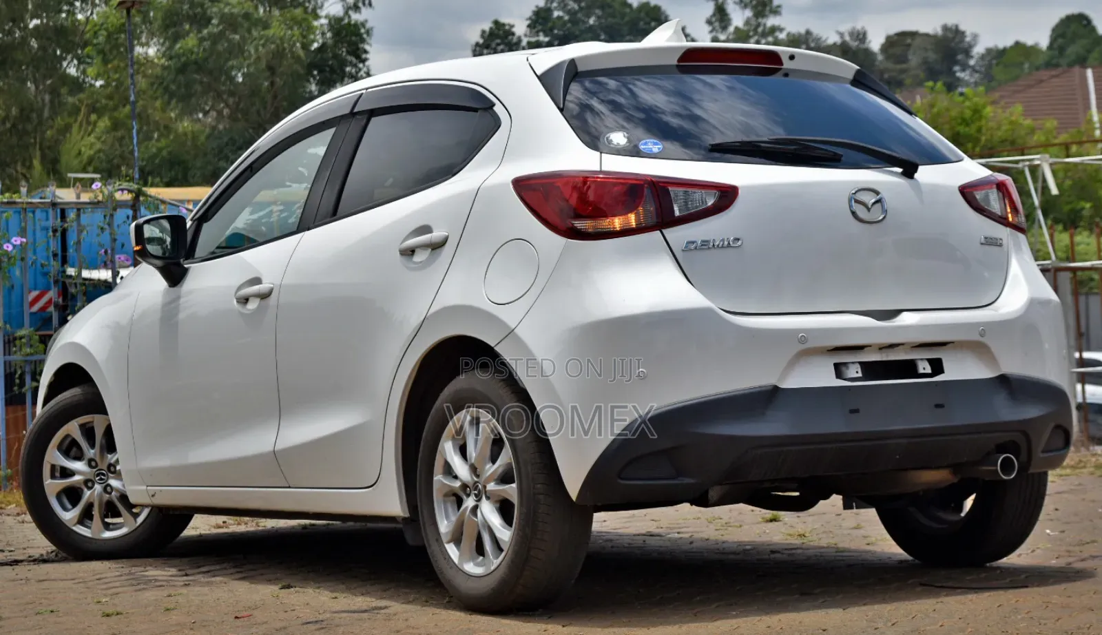Mazda Demio 2018 White