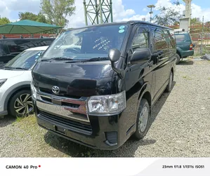Toyota HiAce 2018 Black