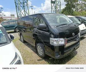 Toyota HiAce 2018 Black